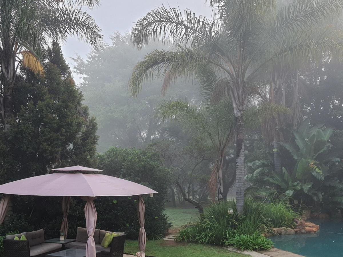 25 On Catherine Pretoria-Noord 外观 照片