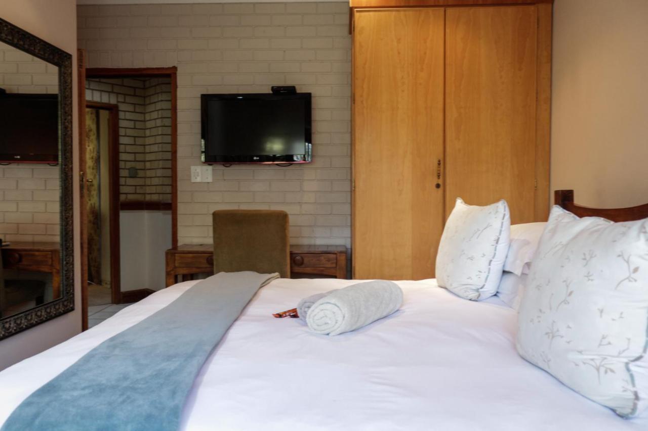 25 On Catherine Pretoria-Noord 外观 照片